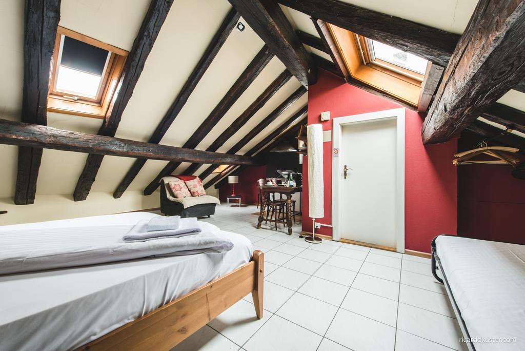 Aux Chambres Du Banneret Neuchâtel Kamer foto